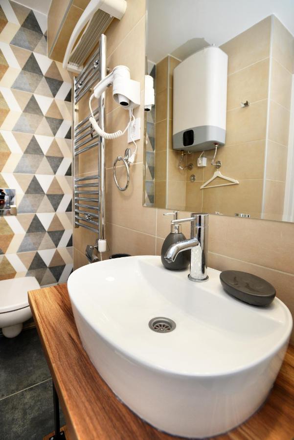 River&Bike Apartment With Free Electric Bike Belgrado Esterno foto